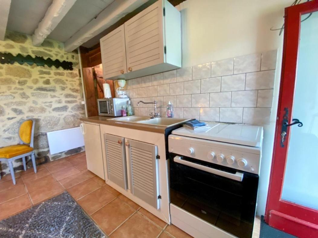 Gite Le Onze Beauval Saint-Dizier-Leyrenne Exterior foto